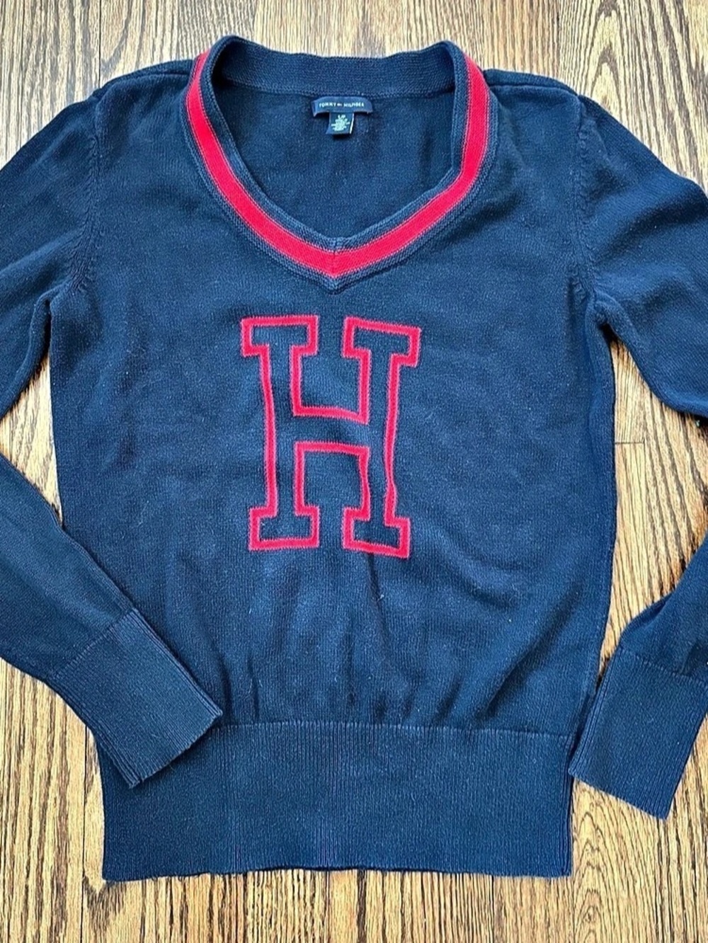Tommy Hilfiger V-Neck Sweater in Blue & Red Size Small
